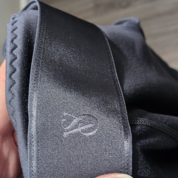 Victoria's Secret VSX Mesh Panel Gym Leggings Sz XL Steel Gray - Picture 3 of 5